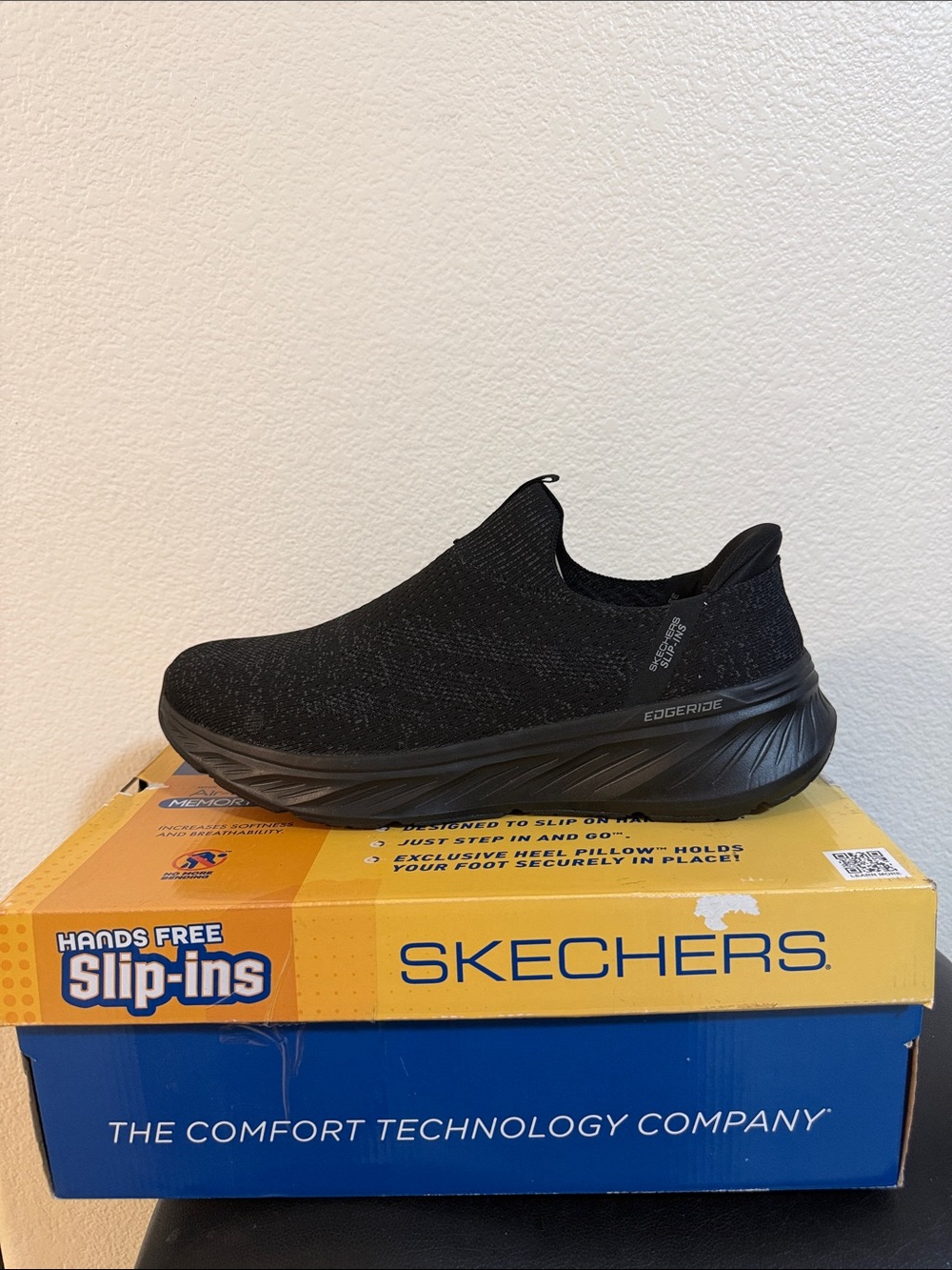 Skechers Men’s Black Slip-On Knit Sneaker size 16. NWT